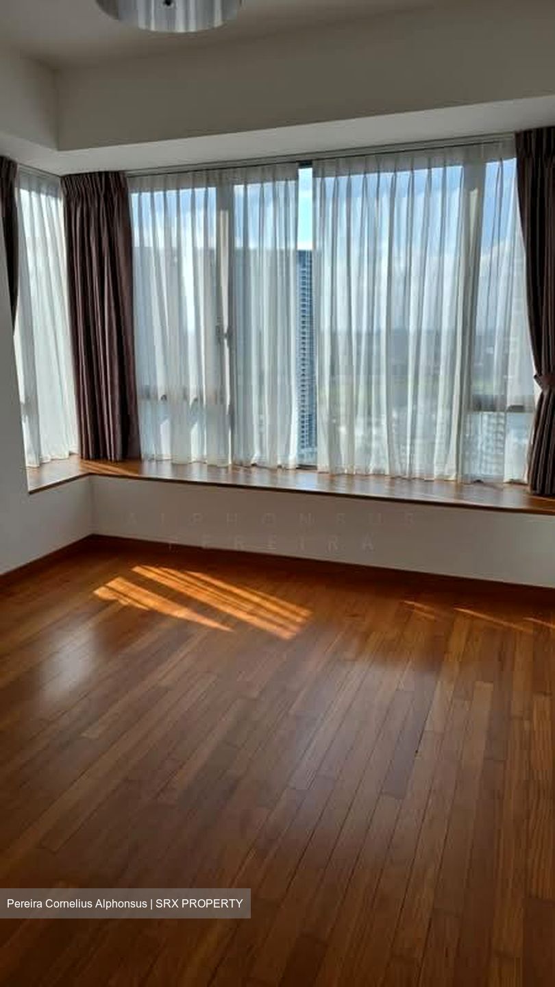 Vista Residences (D12), Condominium #581436451